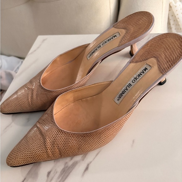 Manolo Blahnik Textured Tan Mules - Picture 2 of 5
